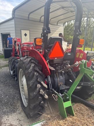 Image of Massey Ferguson 2604H equipment image 2