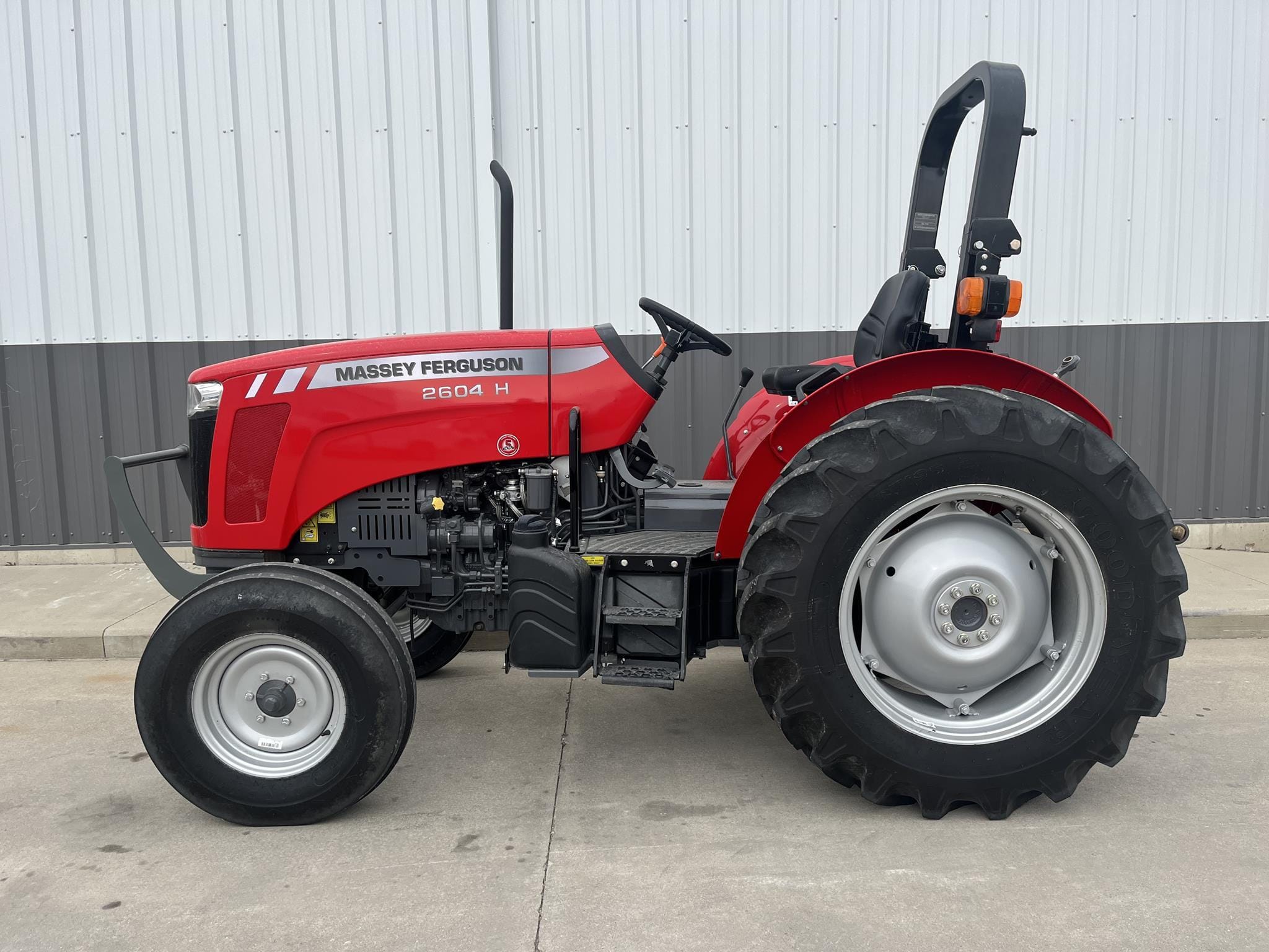 MASSEY FERGUSON ツナギ LLサイズ グレー/レッド Massey Ferguson MF 4292 4WD Tractor Specs & Dimensions (2022