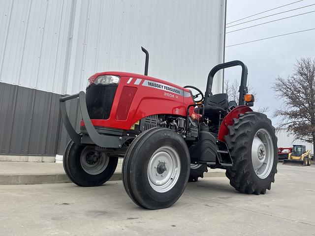 Image of Massey Ferguson 2604H equipment image 1