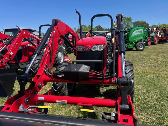 Image of Massey Ferguson 2604H equipment image 1