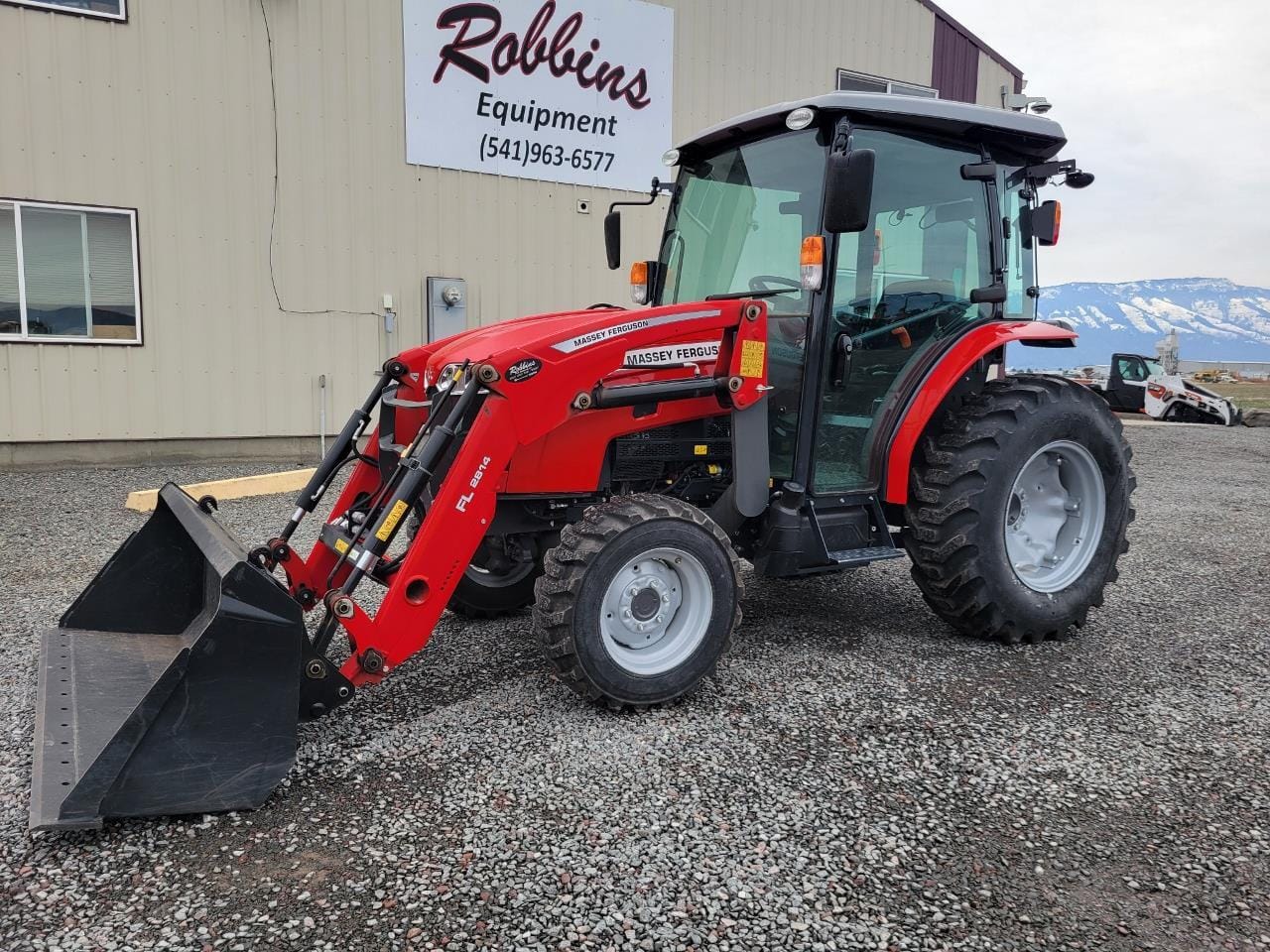 2023 Massey Ferguson 2850M Equipment Image0