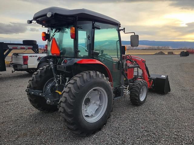 Image of Massey Ferguson 2850M equipment image 2