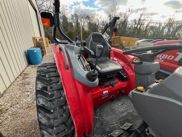 Image of Massey Ferguson 2850M equipment image 3