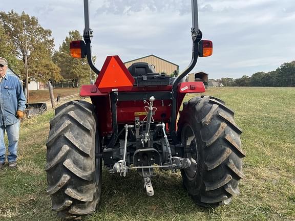 Image of Massey Ferguson 2860E equipment image 1