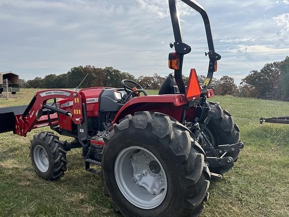 Image of Massey Ferguson 2860E Primary image