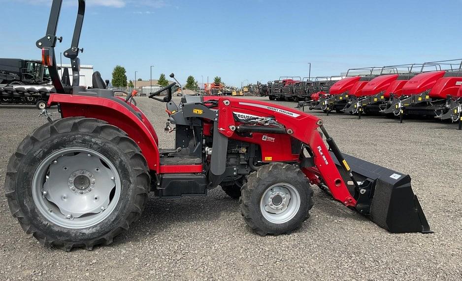 Image of Massey Ferguson 2860E Primary image