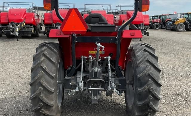 Image of Massey Ferguson 2860E equipment image 3