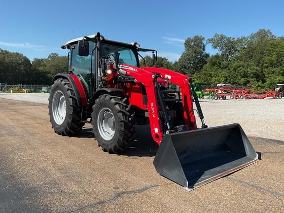 Image of Massey Ferguson 4707 equipment image 3