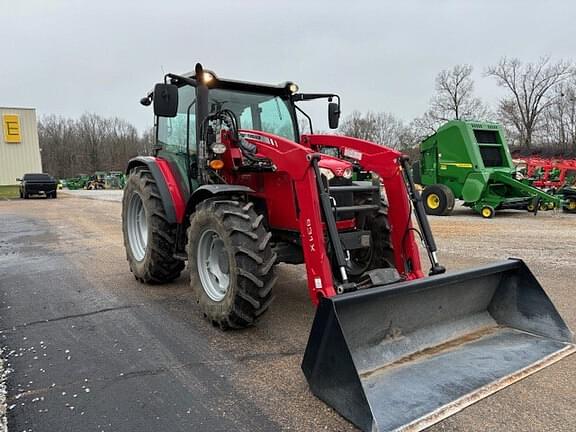 Image of Massey Ferguson 4707 equipment image 3