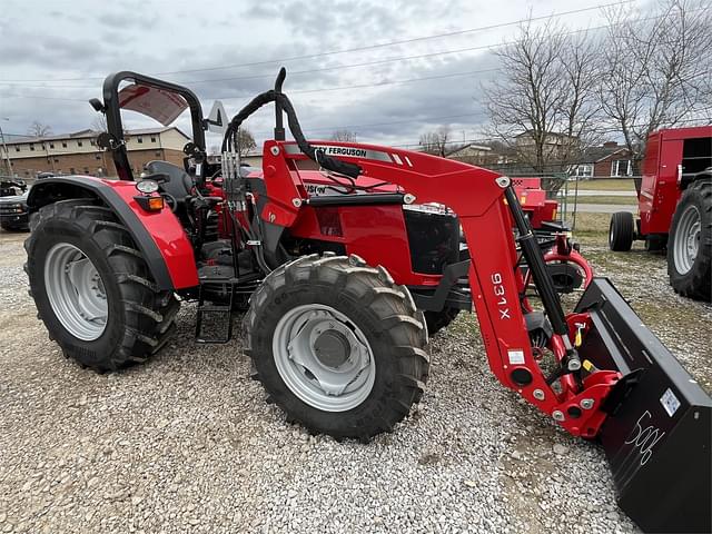 Image of Massey Ferguson 4707 equipment image 1