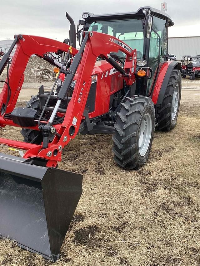 Image of Massey Ferguson 4707 equipment image 2