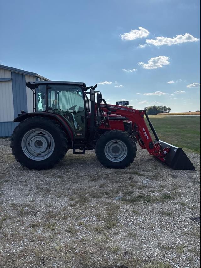 Image of Massey Ferguson 4707 equipment image 1