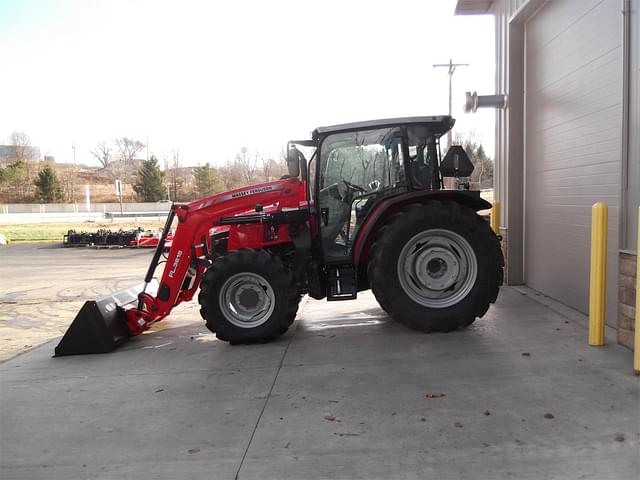 Image of Massey Ferguson 4708 equipment image 1