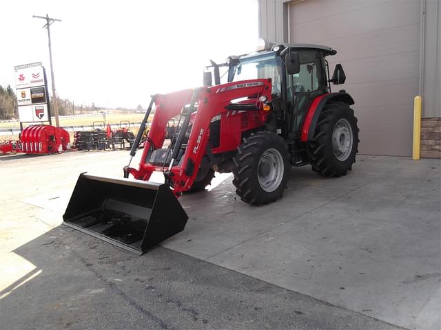 Image of Massey Ferguson 4708 equipment image 2