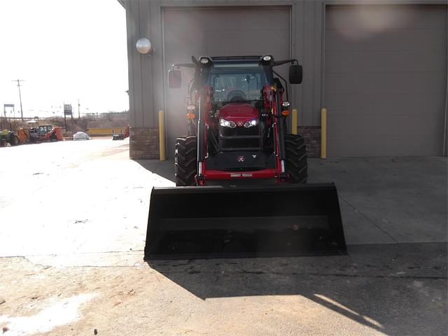 Image of Massey Ferguson 4708 equipment image 3