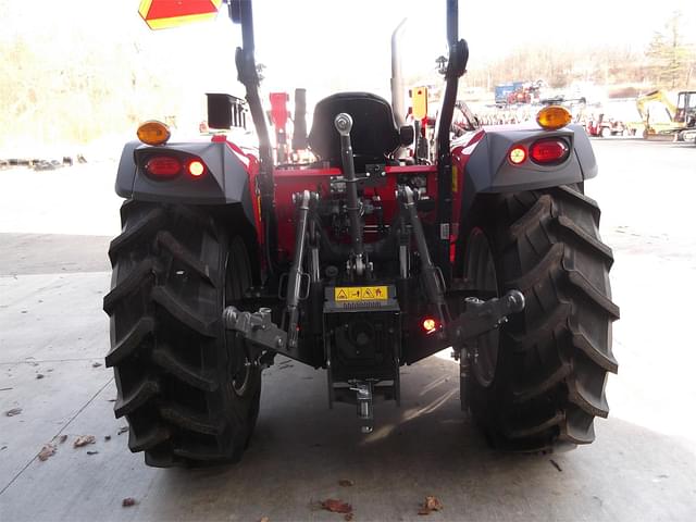 Image of Massey Ferguson 4710 equipment image 4