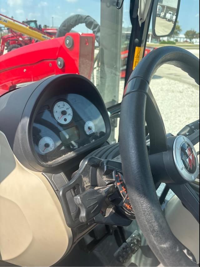 Image of Massey Ferguson 4710 equipment image 4