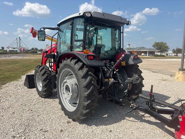 Image of Massey Ferguson 4710 equipment image 4