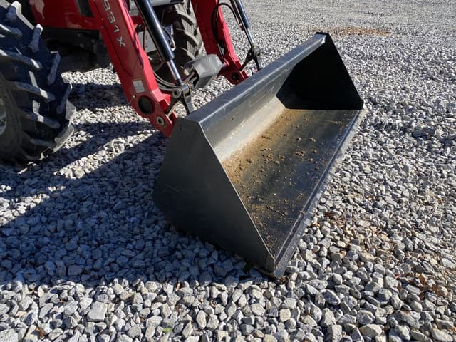 Image of Massey Ferguson 4710 equipment image 4