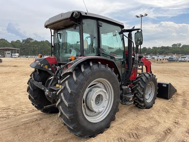 Image of Massey Ferguson 4710 equipment image 2