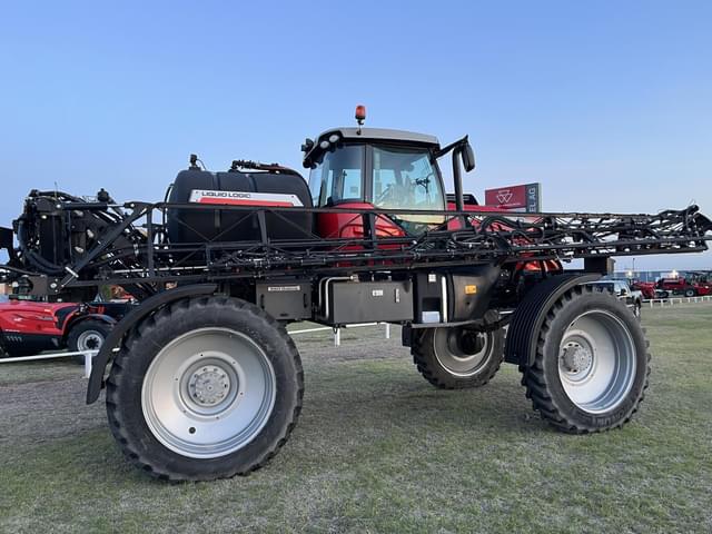 Image of Massey Ferguson 530R equipment image 1