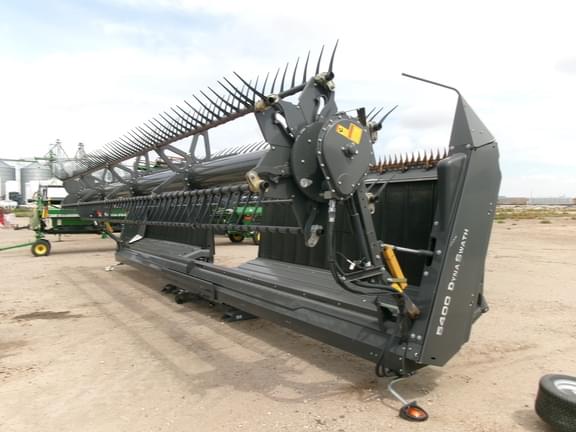 Image of Massey Ferguson 5400 equipment image 1