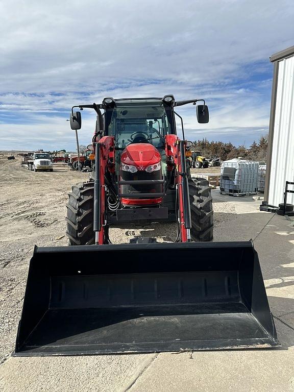 Image of Massey Ferguson 5711D equipment image 1