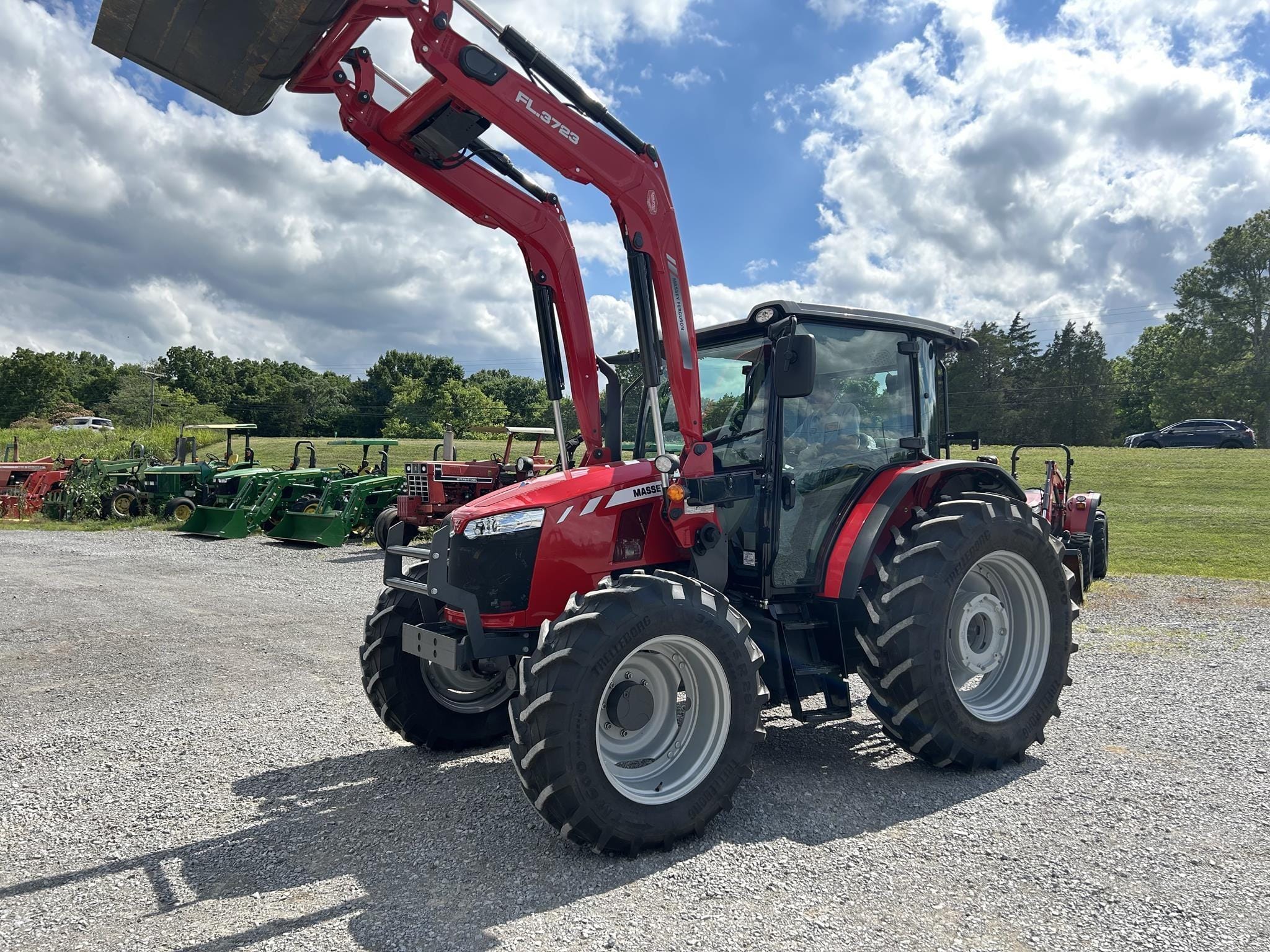 2023 Massey Ferguson 5711 Equipment Image0