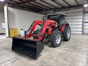 Main image Massey Ferguson 5711
