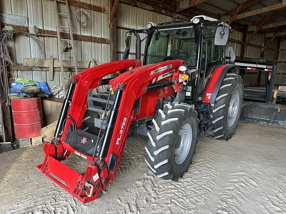 Image of Massey Ferguson 5711 Primary image