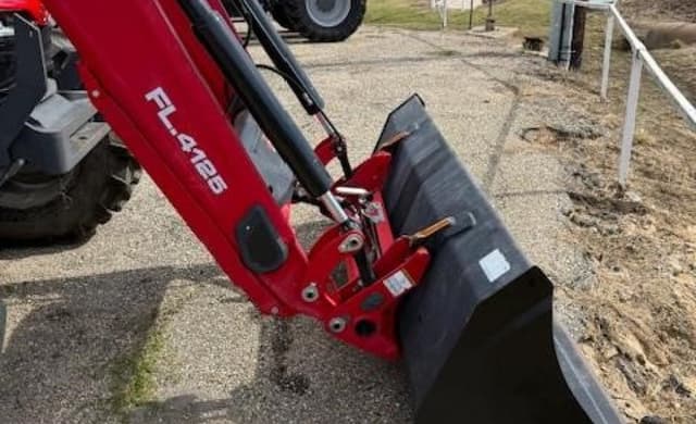 Image of Massey Ferguson 5S.115 equipment image 4