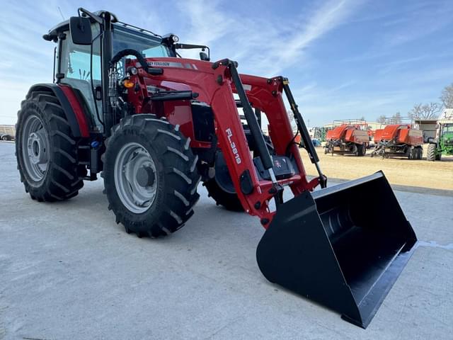 Image of Massey Ferguson 6713 equipment image 3