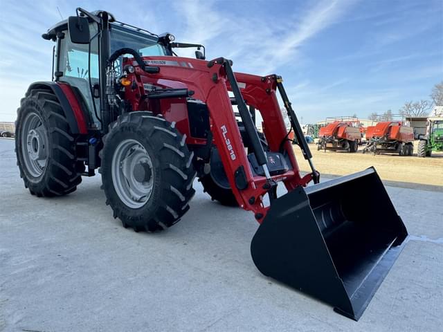 Image of Massey Ferguson 6713 equipment image 3