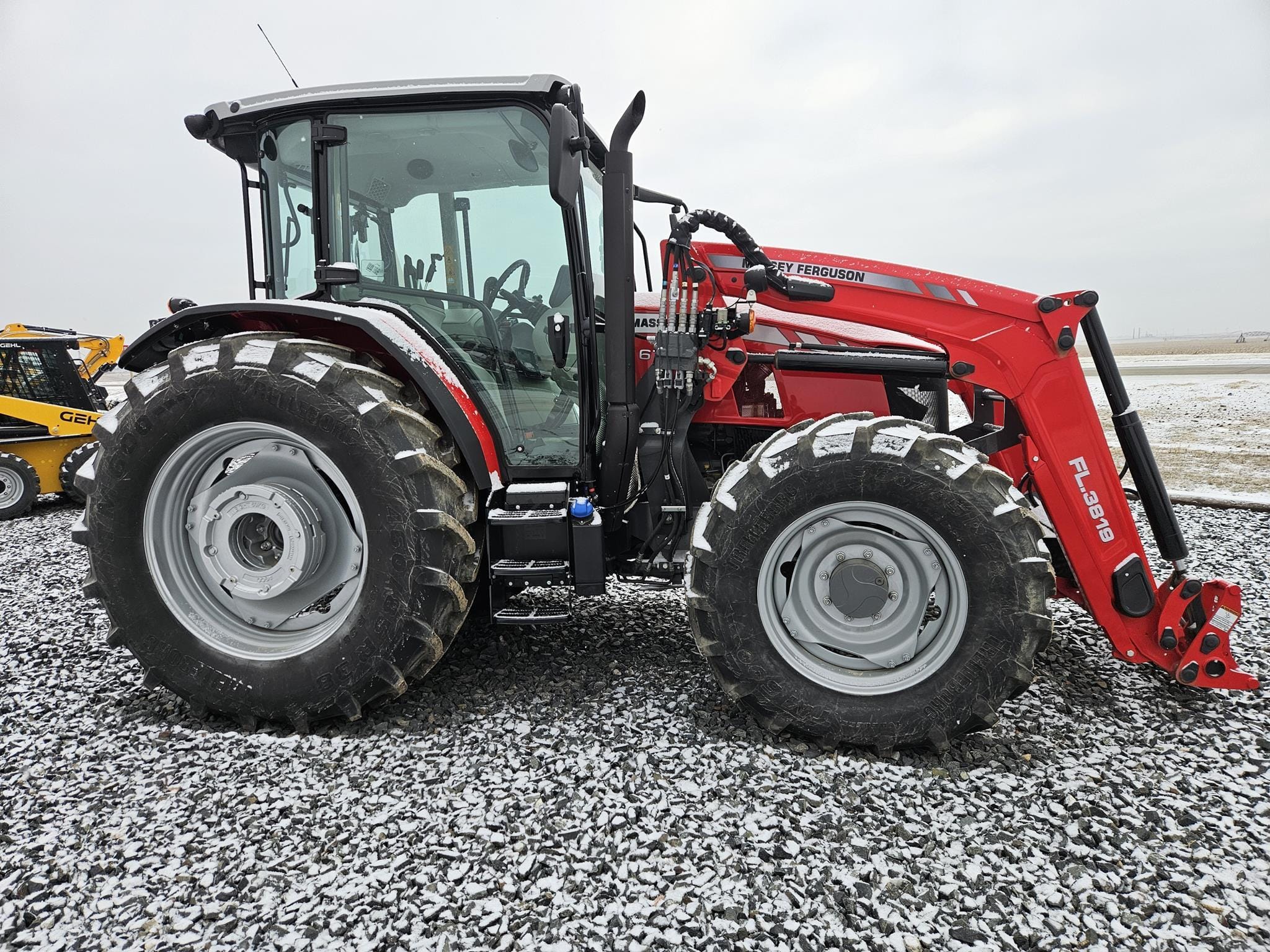 2023 Massey Ferguson 6713 Equipment Image0