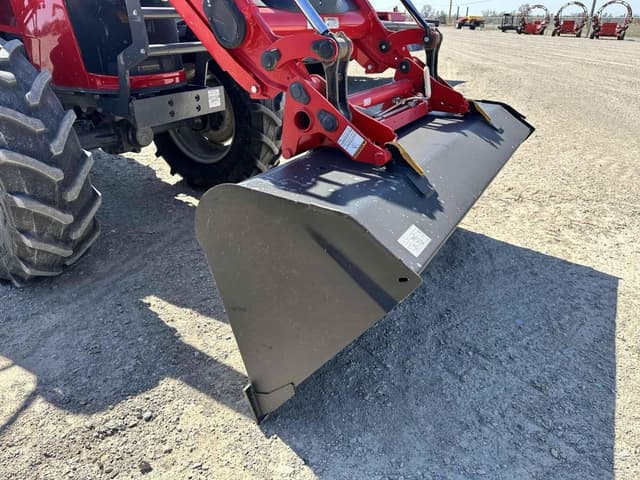 Image of Massey Ferguson 6713 equipment image 3