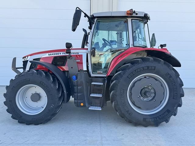 Image of Massey Ferguson 7S.155 equipment image 1