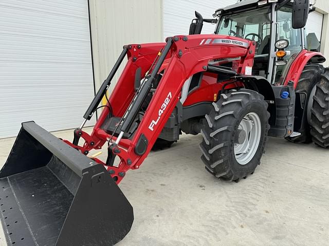 Image of Massey Ferguson 7S.155 equipment image 2