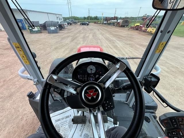 Image of Massey Ferguson 7S.210 equipment image 3