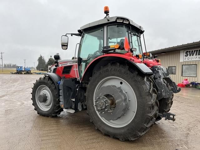 Image of Massey Ferguson 7S.210 equipment image 3