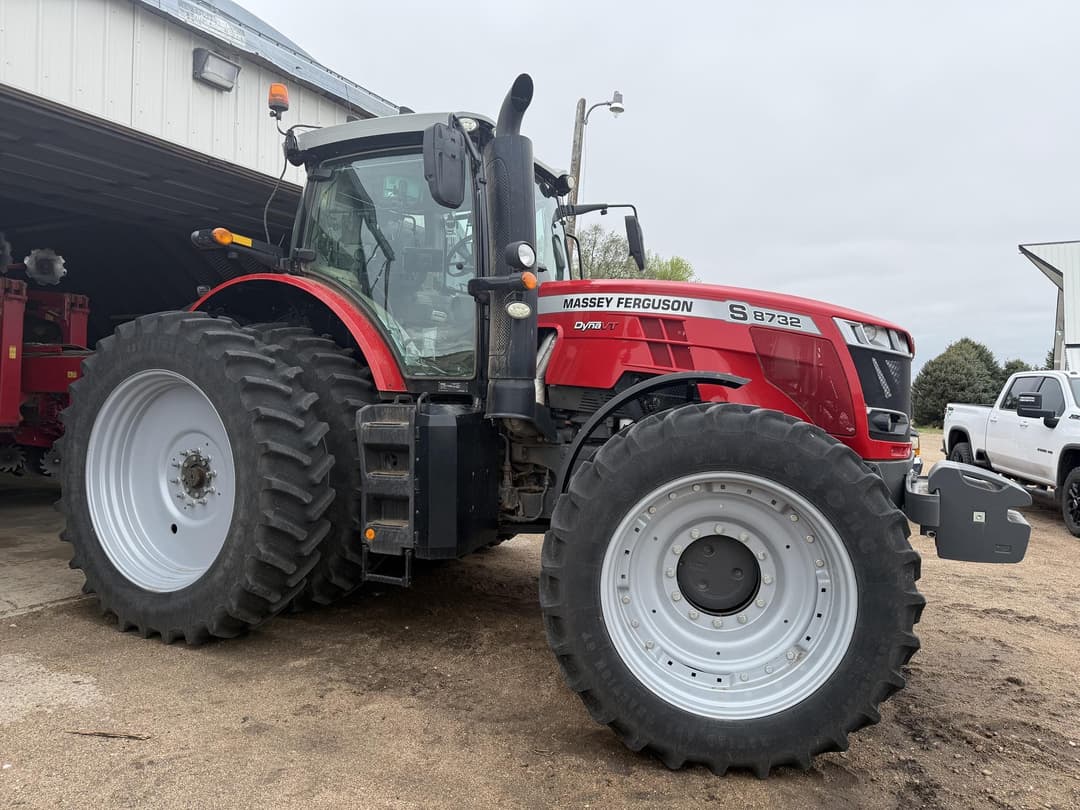 Image of Massey Ferguson 8732S Primary image