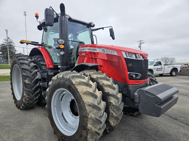 Image of Massey Ferguson 8737S equipment image 4