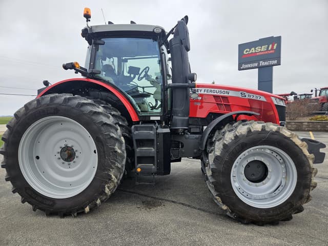 Image of Massey Ferguson 8737S equipment image 3