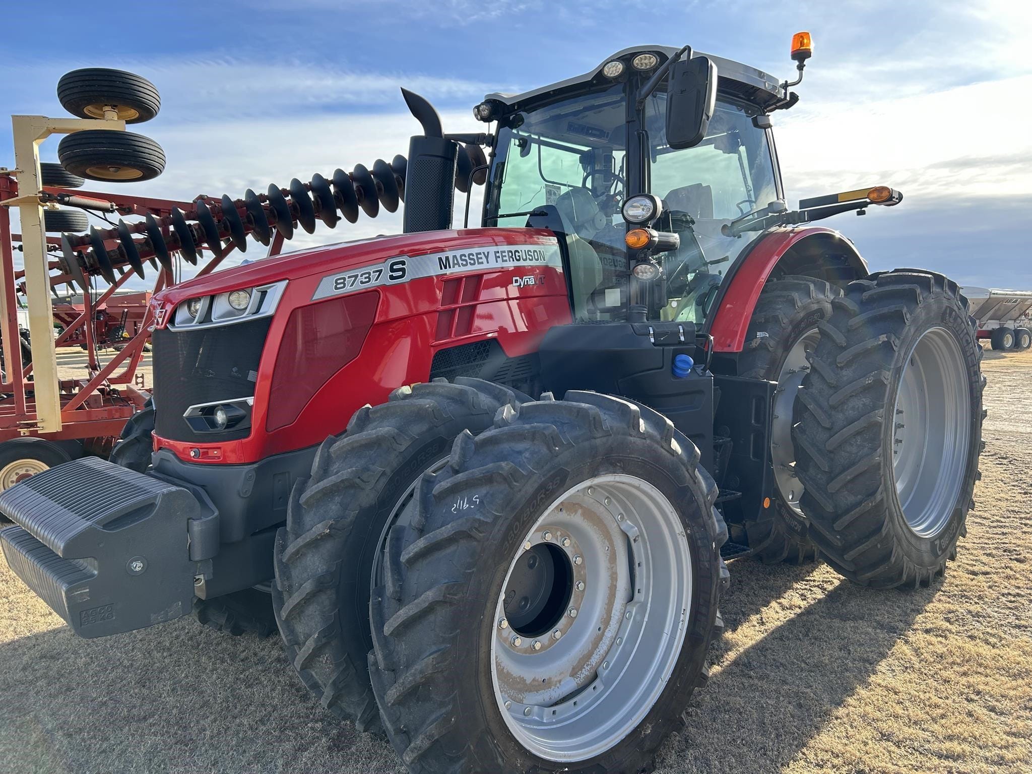 2023 Massey Ferguson 8737S Equipment Image0