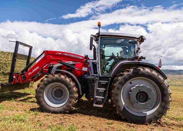 Image of Massey Ferguson 8S.285 equipment image 1