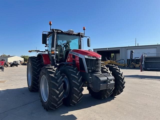 Image of Massey Ferguson 8S.305 equipment image 2