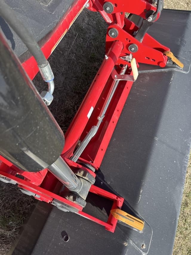 Image of Massey Ferguson FL4327 equipment image 2