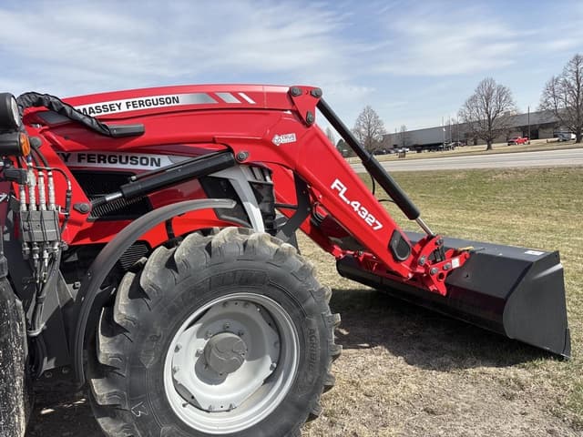 Image of Massey Ferguson FL4327 equipment image 1