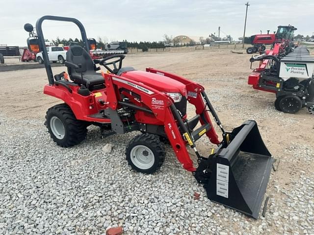 Image of Massey Ferguson GC1725M equipment image 1