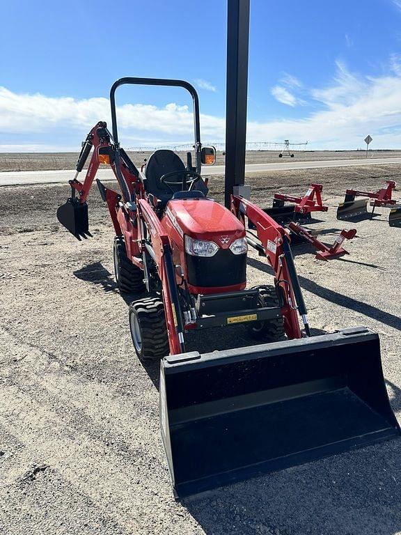 Image of Massey Ferguson GC1725M equipment image 1