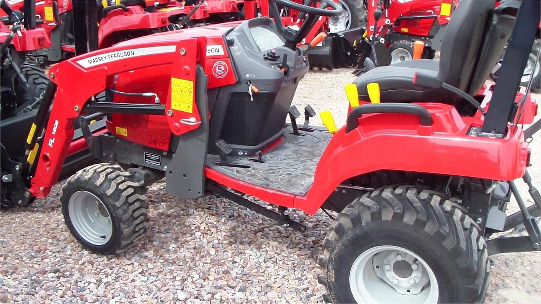 Image of Massey Ferguson GC1723E Image 1